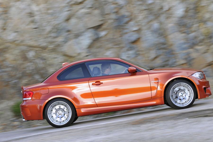  BMW 1-Series M 2011 года  (фото 33 из 79)